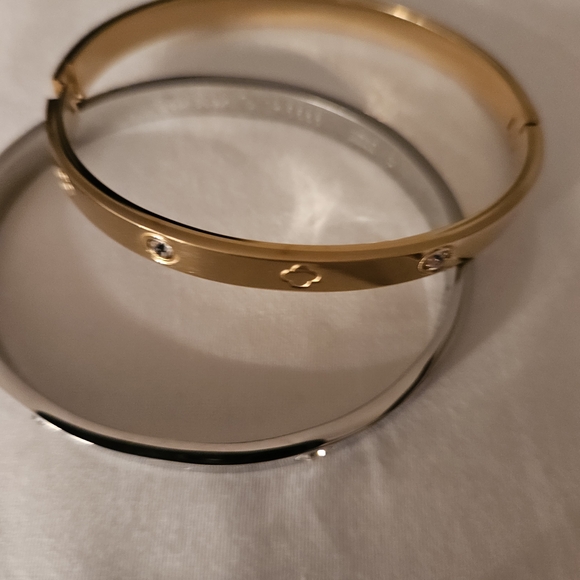 Gold and Silver Clover Stainless Steel Bangle Bracelets - Picture 4 of 10